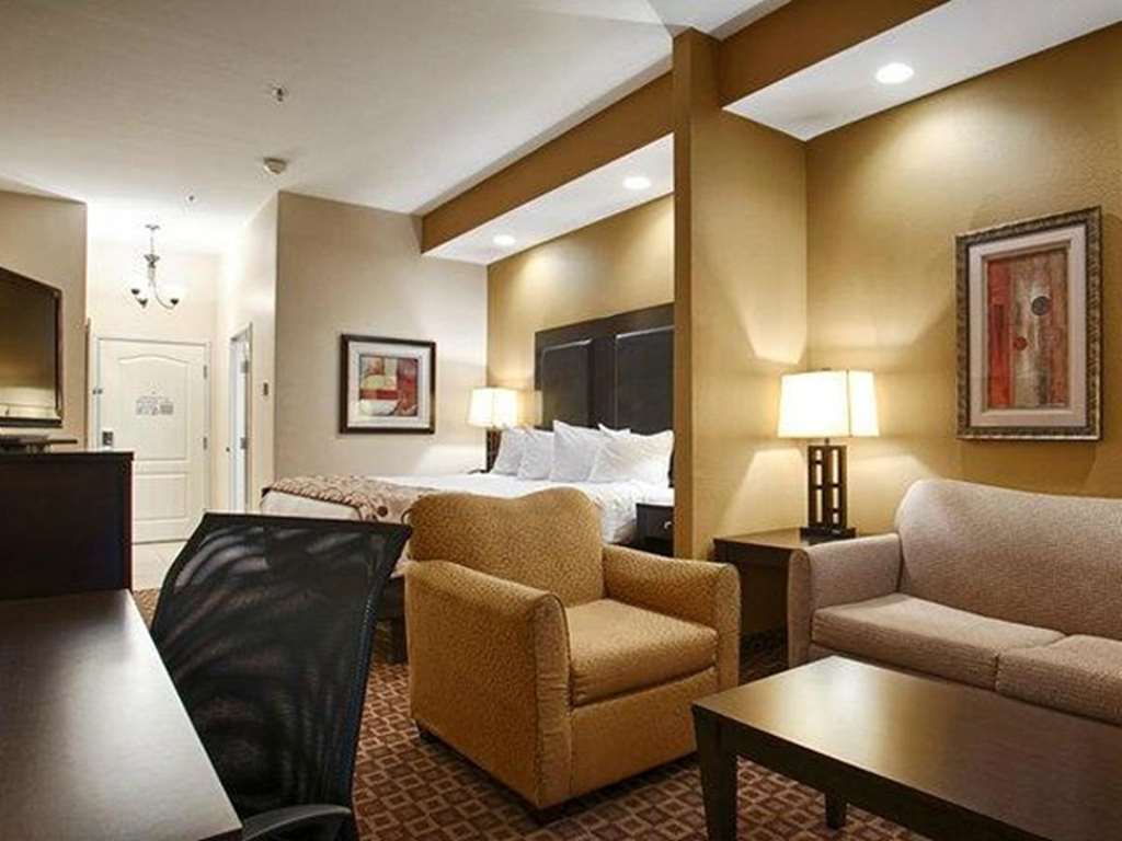 Red Roof Inn & Suites لونغفيو الغرفة الصورة
